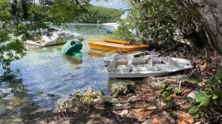 Retirarán 23 embarcaciones abandonadas de la laguna Nichupté en Cancún