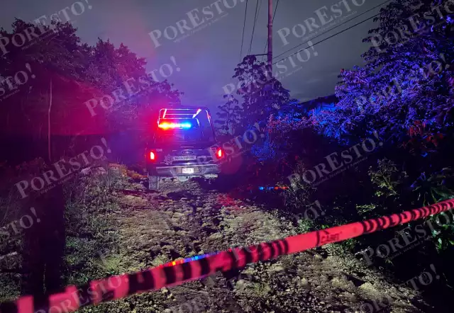 Cerca del cuerpo se halló una motocicleta, por lo que se presume que el hombre manejaba la unidad antes de la ejecución