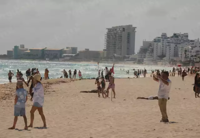 Izaron la bandera roja en ocho arenales y amarilla en tres