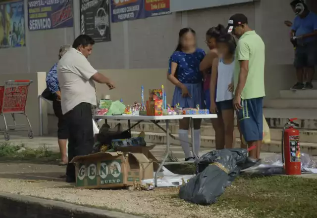 Bomberos recordaron que el uso de “bombitas” genera  un alto riesgo de quemaduras e incendios en casas