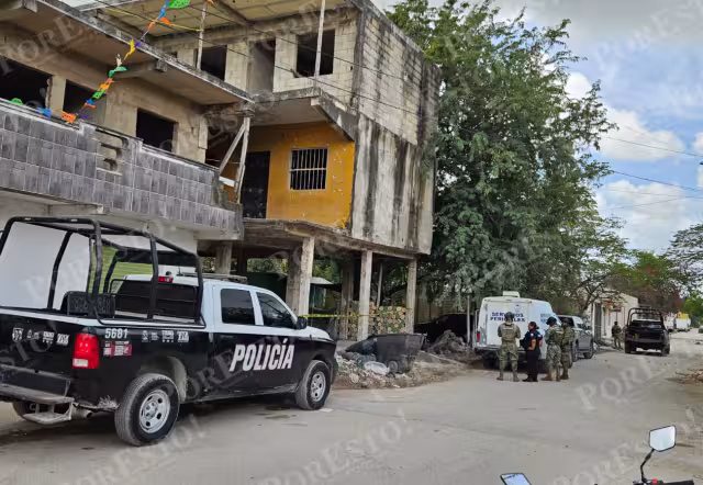 Pese a la llegada de los paramédicos al lugar, se confirmó que la persona ya no contaba con signos vitales.