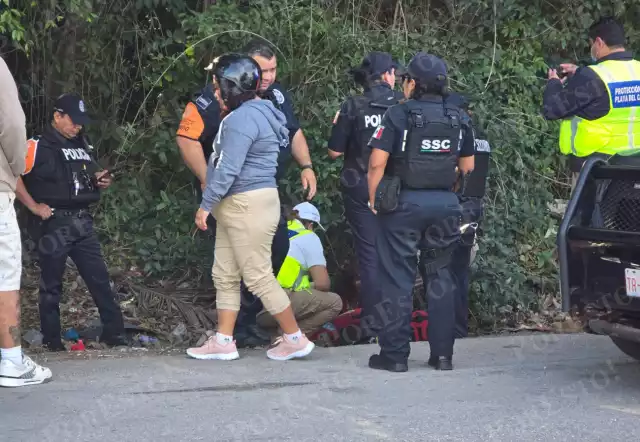 Debido a la condición de la mujer y como medida preventiva, se solicitó la intervención de una unidad médica de Protección Civil