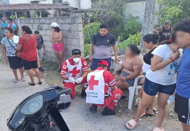 Paramédicos de la Cruz Roja curaron las lesiones de la mujer, la cual no ameritó traslado al hospital