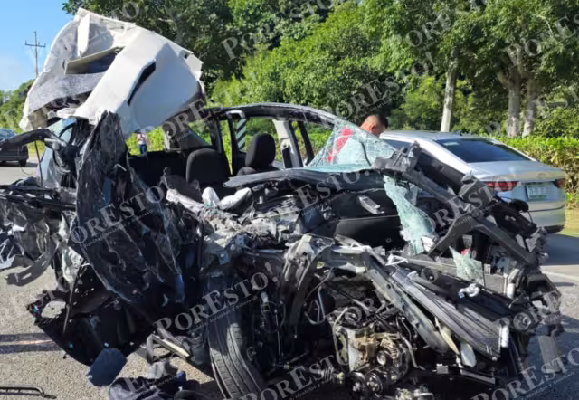 Paramédicos acudieron al lugar confirmando el deceso de una persona