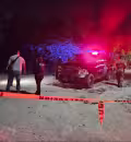 Elementos policiacos llegaron al lugar de los hechos para resguardar la escena.