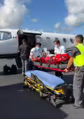 Trasladan vía aérea a tres pacientes graves de Quintana Roo a la CDMX