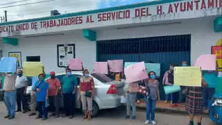 Los trabajadores dijeron que llegaron al local del sindicato de manera pacífica