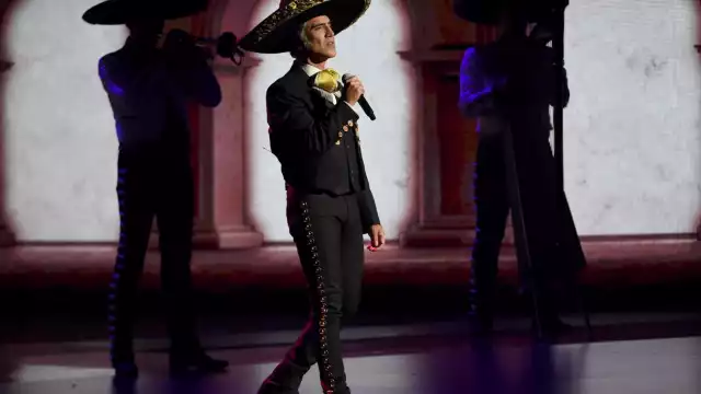 Alejandro Fernández será premiado en Estados Unidos