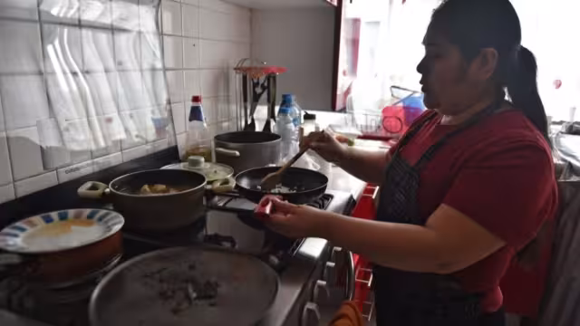 Las personas que contratan a otras para realizar actividades de aseo, cuidado o asistencia deben registrarlas ante el Seguro Social