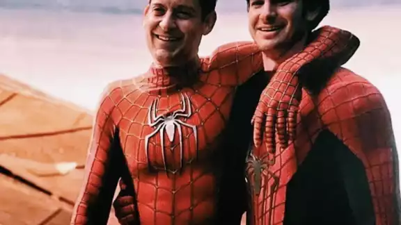 Andrew Garfield aseguró tener una hermandad con Toby Maguire y Tom Hollan, luego de sus interpretaciones de Spider-Man. Foto: CP Andrew Garfield aseguró tener una hermandad con Toby Maguire y Tom Hollan, luego de sus interpretaciones de Spider-Man. Foto: CP