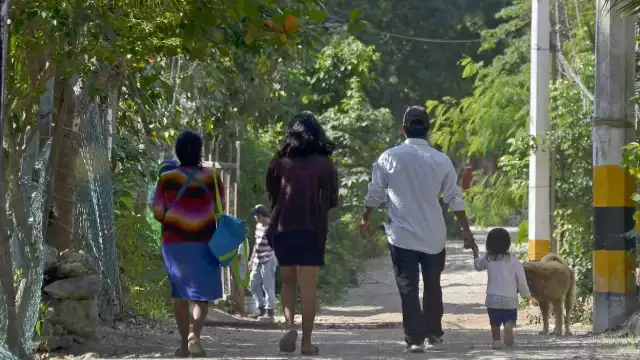 La inflación y bajos sueldos no les permiten comprar pavo o carne; no consideran estrenar ropa o calzado