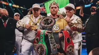 Saúl 'Canelo' Álvarez vence a Jaime Munguía