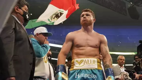 Esta sería la sanción que recibiría Saúl 'Canelo' Álvarez por amenazar a Messi