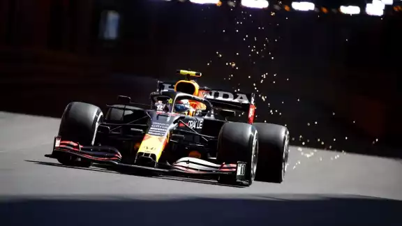 Checo Pérez mostró buena adaptación al circuito de Montecarlo Checo Pérez mostró buena adaptación al circuito de Montecarlo