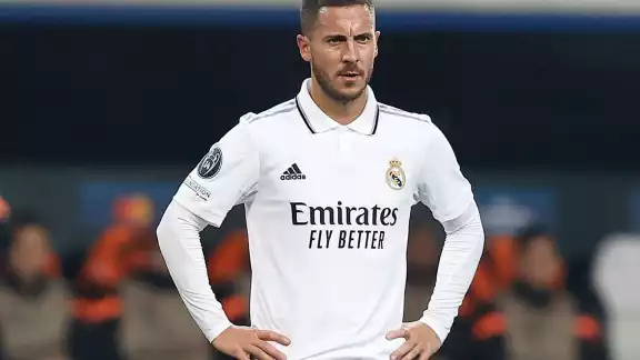 El conjunto español lanzó un comunicado para anunciar que llegó a un acuerdo con el futbolista belga para la rescisión de su contrato
