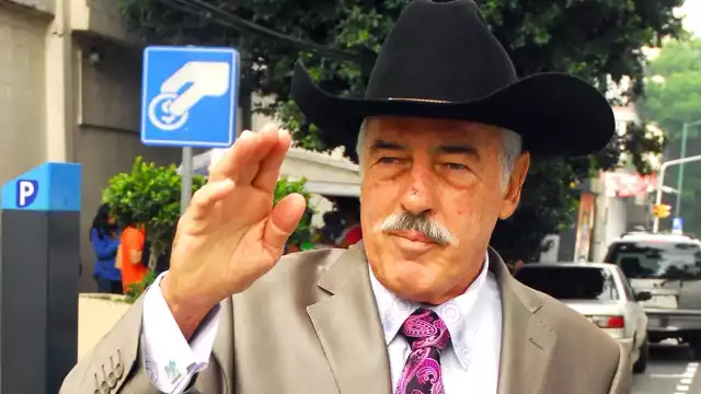 Estrellas despiden a Andrés García en Acapulco