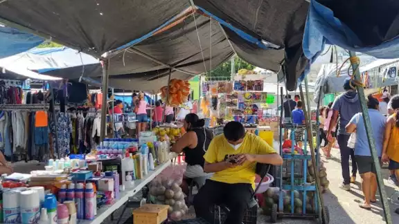 Los tianguis de Mérida son visitados por decenas de personas Los tianguis de Mérida son visitados por decenas de personas