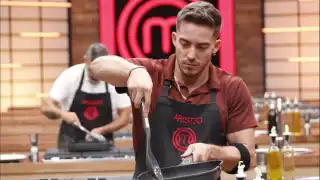Aristeo Cázares fue el eliminado del programa número 14 de MasterChef Celbrity, debido a que su platillo no convenció a los tres jurados del programa