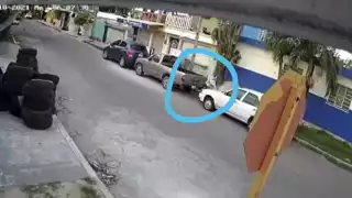 El hombre fue captado por una cámara de vigilancia cuando robaba el catalizador de una camioneta en Chetumal