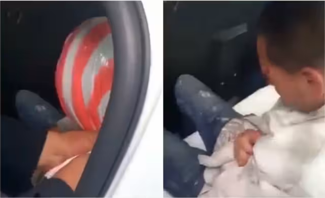 En la grabación se observa que el agente cuestiona sobre algún hecho al hombre detenido en la patrulla