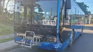 Chofer de Va y Ven ebrio provoca choque contra siete vehículos en Mérida