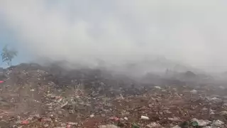 Más de cinco mil litros de agua fueron utilizados para controlar el fuego