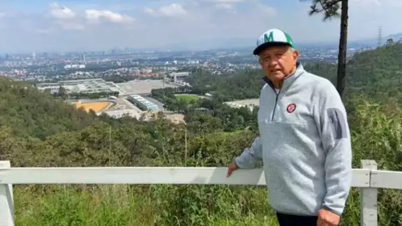 AMLO pidió a pobladores de Acapulco, Chilpancingo y Coyuca de Benítez esperar el paso de la tormenta en zonas altas.
AMLO pidió a pobladores de Acapulco, Chilpancingo y Coyuca de Benítez esperar el paso de la tormenta en zonas altas.