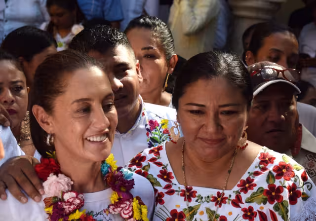 Claudia Sheinbaum se reunió con militantes de Morena en Valladolid