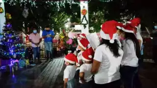 Hace una semana se instalaron los arreglos, por lo que se exhortó a la población a vigilar el lugar