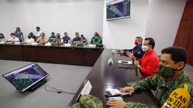 El alcalde Pedro Joaquín Delbouis emitió una alerta a los ciudadanos de Cozumel