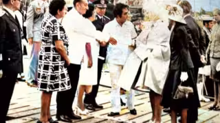 Llegó el 24 de febrero de 1975 a bordo del buque Britannia; fue recibida por niños y el Gobernador David Gutiérrez Ruiz