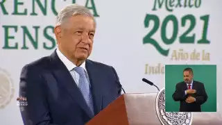 El mandatario pidió reproducir la canción en plena conferencia