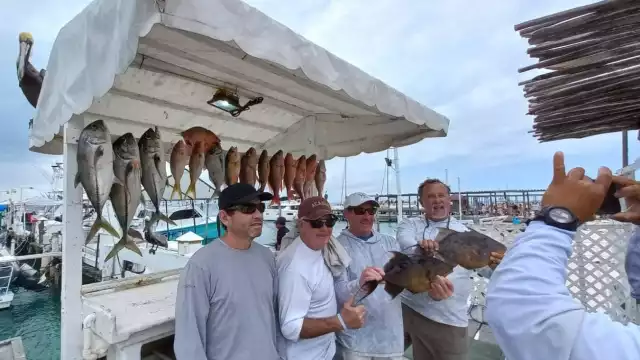 Hombres de mar prefieren vender lo obtenido a restaurantes y hoteles