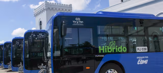 Con 50 autobuses se llega en total a 900 que ya circulan en Yucatán y casi a medio millón de usuarios