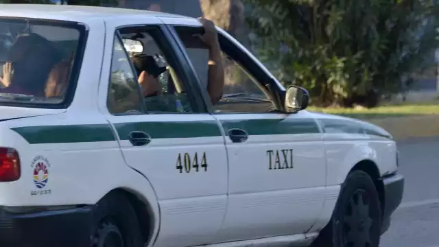 Los taxistas en Quintana Roo han realizado manifestaciones contra la llegada de Uber