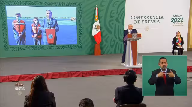 El enlace se hizo en vivo hasta Palacio Nacional