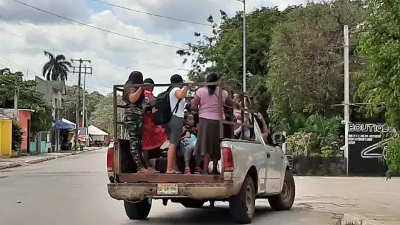 Transporte 'pirata' aparece en Campeche, denuncian Transporte 'pirata' aparece en Campeche, denuncian