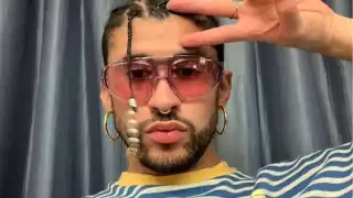 La portada en la que aparece Bad Bunny ha causado gran impacto entre sus seguidores y colegas.
