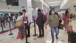 El primer vuelo en despegar del aeropuerto de Mérida fue de Aeroméxico a la Ciudad de México
