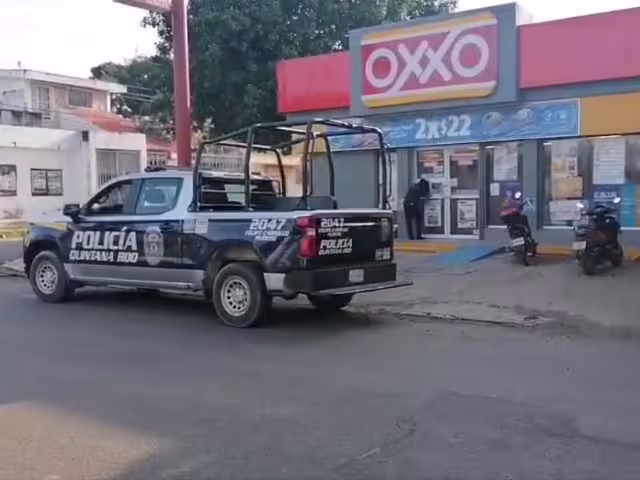 Los hechos se registraron cuando un sujeto llegó a la tienda de conveniencia y hacerse pasar como cliente