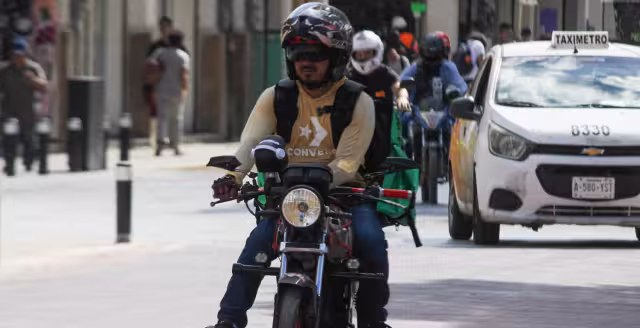 Más de 25 mil yucatecos dependen de aplicaciones como Uber.