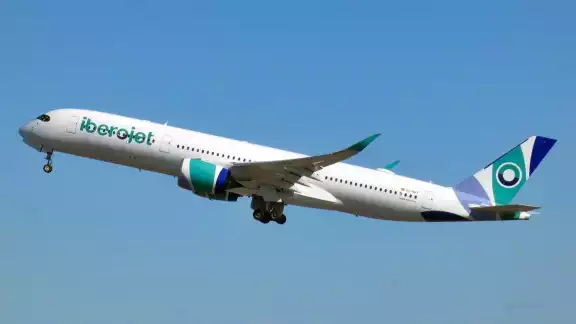 Iberojet indicó que la ruta aérea directa entre Cancún y Barcelona se mantendrá por ahora sólo durante el verano, aunque no cierran la puerta a dejarla fija Iberojet indicó que la ruta aérea directa entre Cancún y Barcelona se mantendrá por ahora sólo durante el verano, aunque no cierran la puerta a dejarla fija