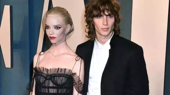 Anya Taylor-Joy se casó este día en Italia Anya Taylor-Joy se casó este día en Italia