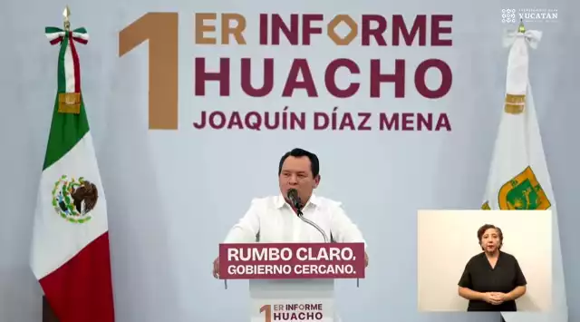 Joaquín Díaz Mena encabezó su Primer Informe de Gobierno