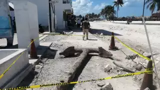 El ancla fue hallada en el malecón de Progreso