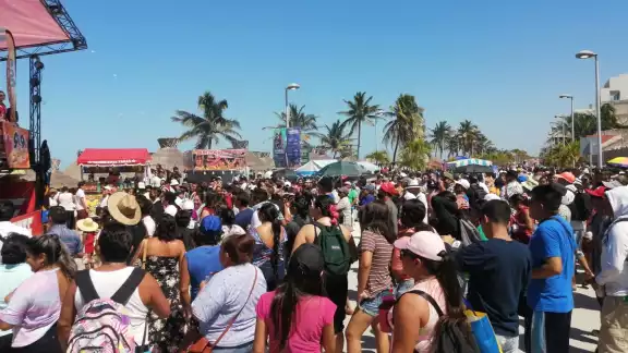 Con el Martes de Batalla de las Flores se cierran las fiestas del Carnaval de Progreso Con el Martes de Batalla de las Flores se cierran las fiestas del Carnaval de Progreso