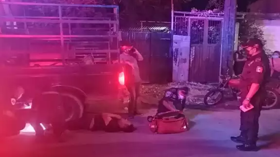el fletero tuvo la dislocación del hombro izquierdo, fractura de tibia y peroné, así como también la rotura de un disco