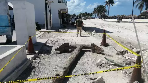 El ancla fue hallada en el malecón de Progreso El ancla fue hallada en el malecón de Progreso