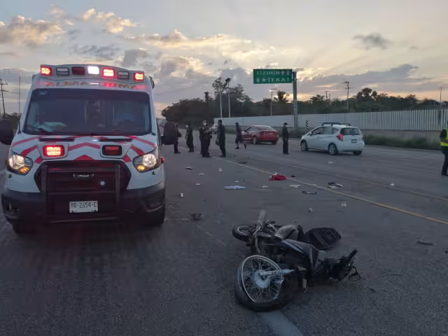 Los motociclistas fueron atropellados por un conductor