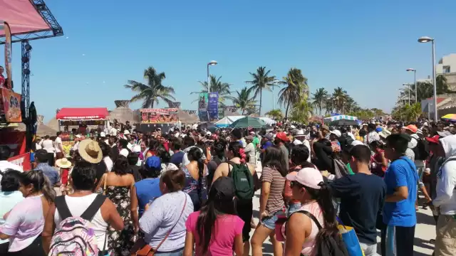 Con el Martes de Batalla de las Flores se cierran las fiestas del Carnaval de Progreso